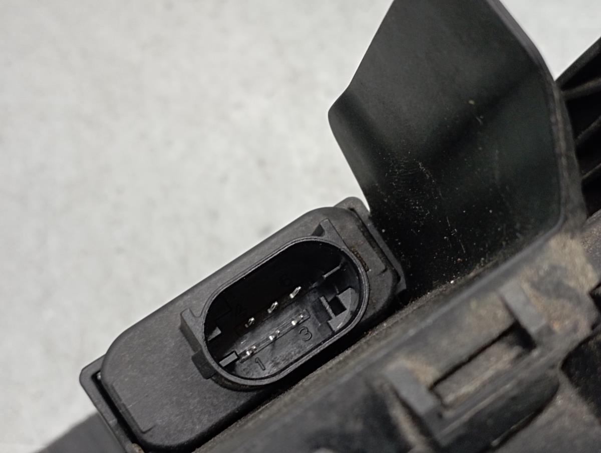 Pedal acelerador BMW 1 (F21) Imagem-1