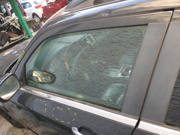 Left front door glass CHRYSLER 300 C Touring (LX)