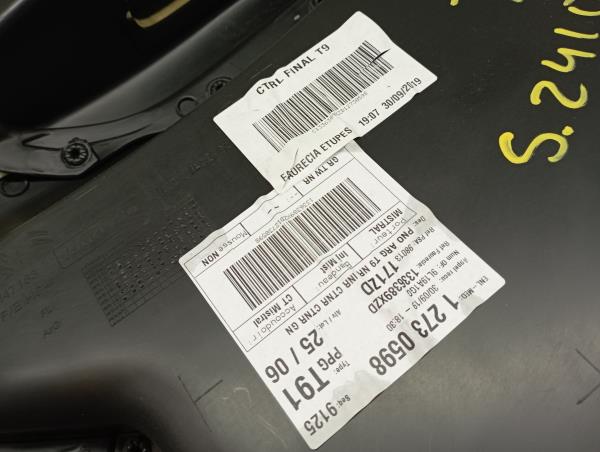 Forra porta / quartela trás esquerda PEUGEOT 308 II Imagem-3