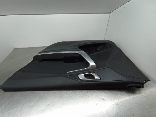 Panneau de porte avant Droite KIA Ceed (CD)