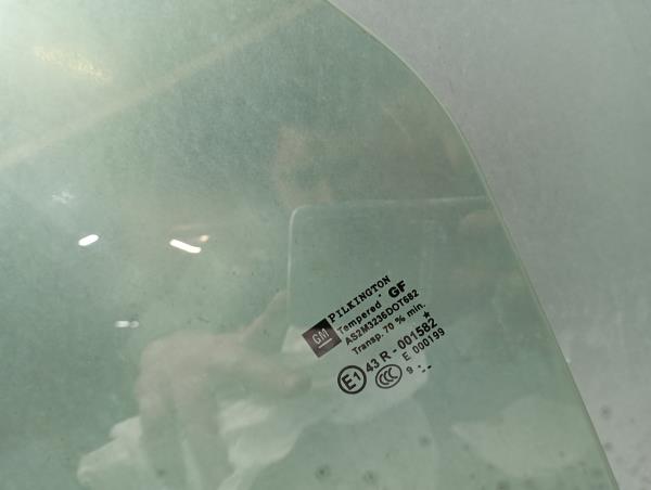 Left rear door glass OPEL Astra J Imagem-1