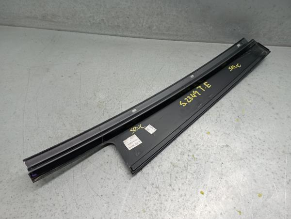 Friso Embelezador Esq Pilar/Porta BMW X3 (F25) Imagem-1