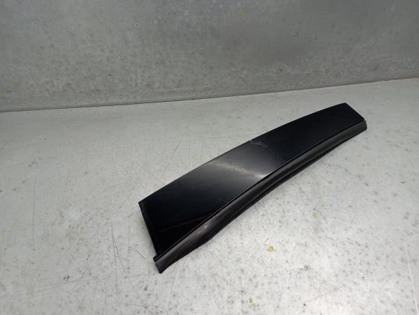 Friso Embelezador Dto Pilar/Porta VOLVO V40 Hatchback