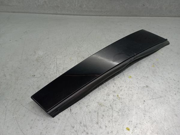 Friso Embelezador Esq Pilar/Porta VOLVO V40 Hatchback