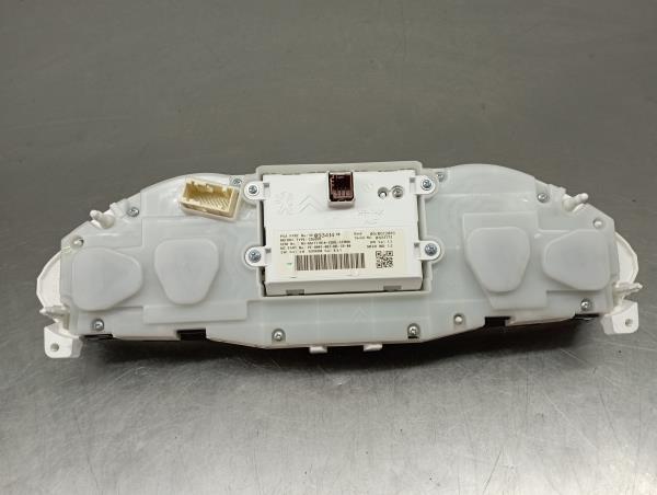 Quadrante / painel de instrumentos PEUGEOT 2008 I (CU_) Imagem-4