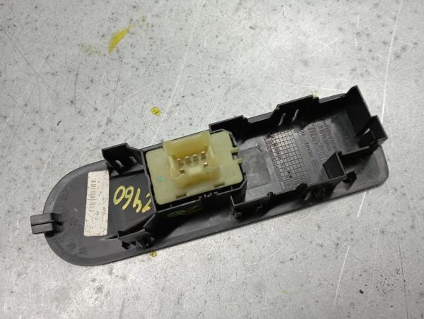 Mando / interruptor elevalunas delantero derecho RENAULT Clio IV (BH_) Imagem-2
