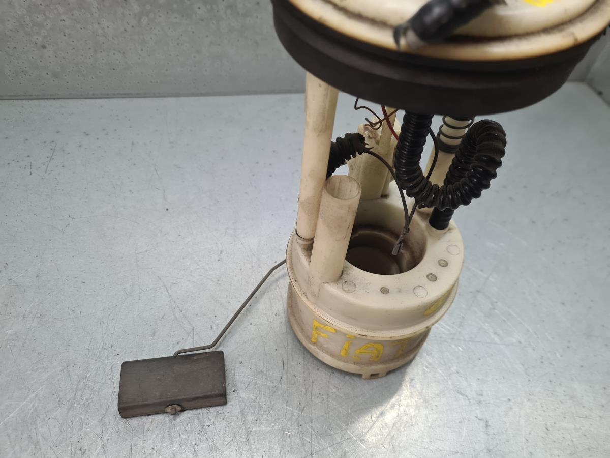 Boia combustível FIAT Coupé (175_) Imagem-1