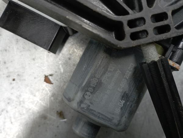 Lève-vitre arrière gauche VOLKSWAGEN Golf VII (5G1, BQ1, BE1, BE2) Imagem-3