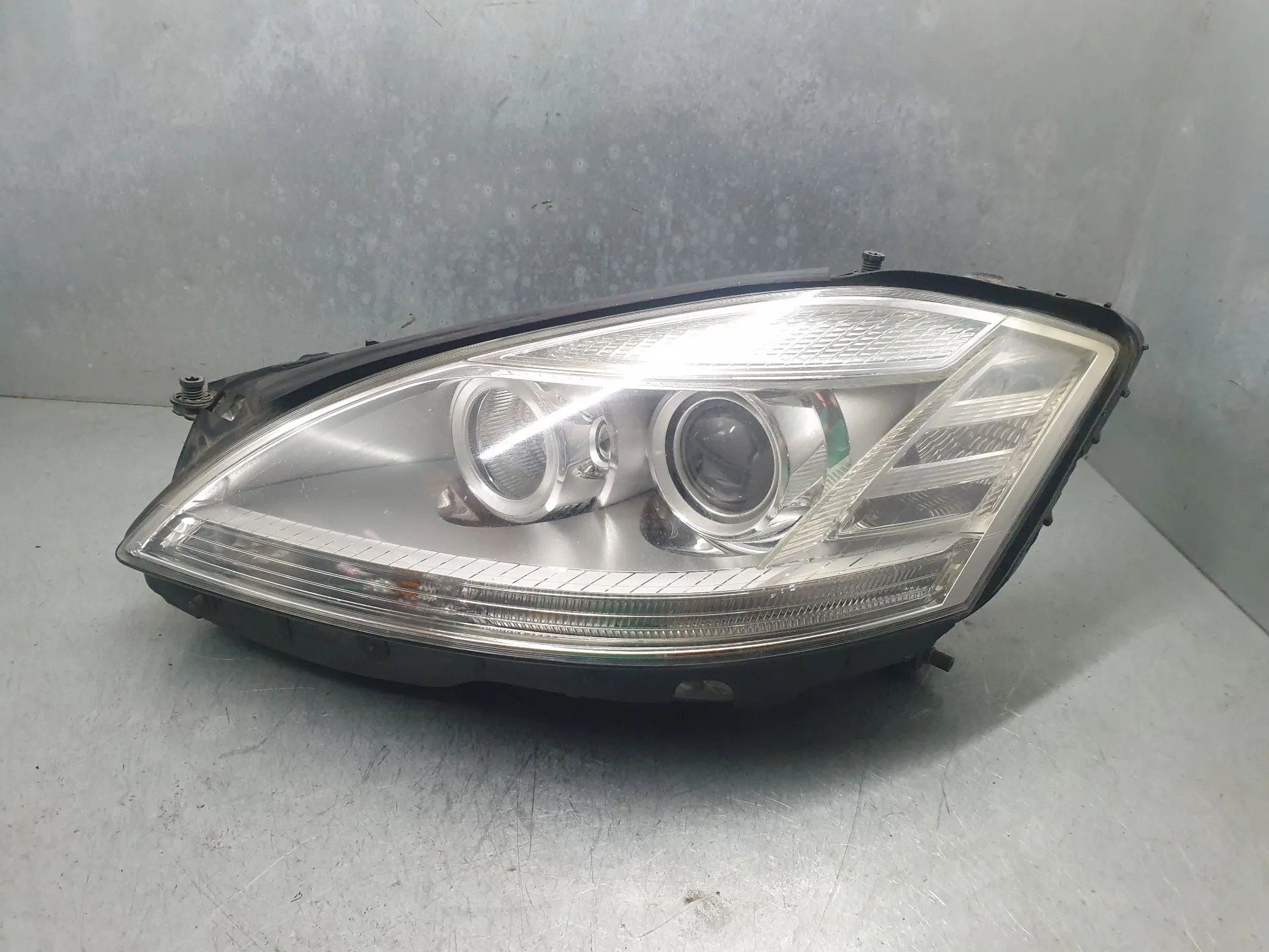 Phare avant gauche MERCEDES-BENZ Classe S (W221)