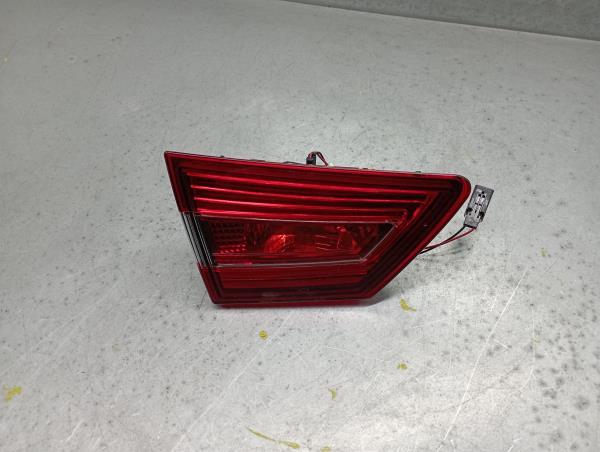 Feu de coffre Gauche RENAULT Clio IV (BH_)