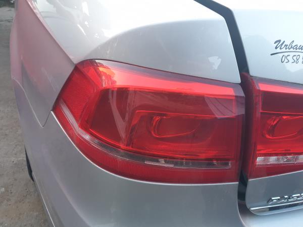 Feu arrière Gauche VOLKSWAGEN Passat (362)