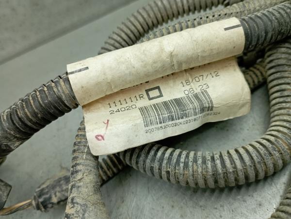 Rear bumper installation PEUGEOT 5008 I (0U_, 0E_) Imagem-1