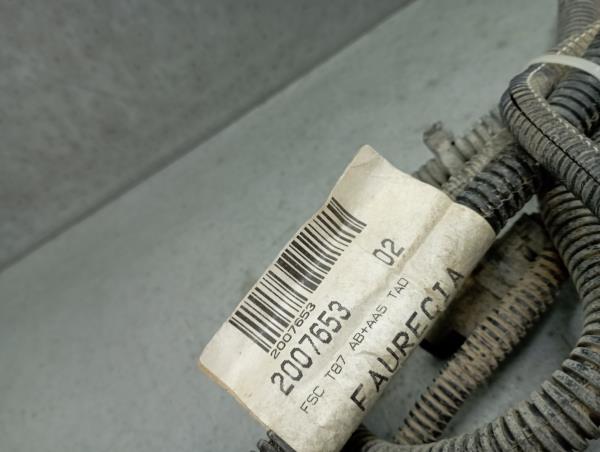 Rear bumper installation PEUGEOT 5008 I (0U_, 0E_) Imagem-2