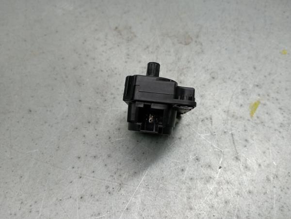 Motor del compuerta de la calefacción RENAULT Captur (J5_) Imagem-2