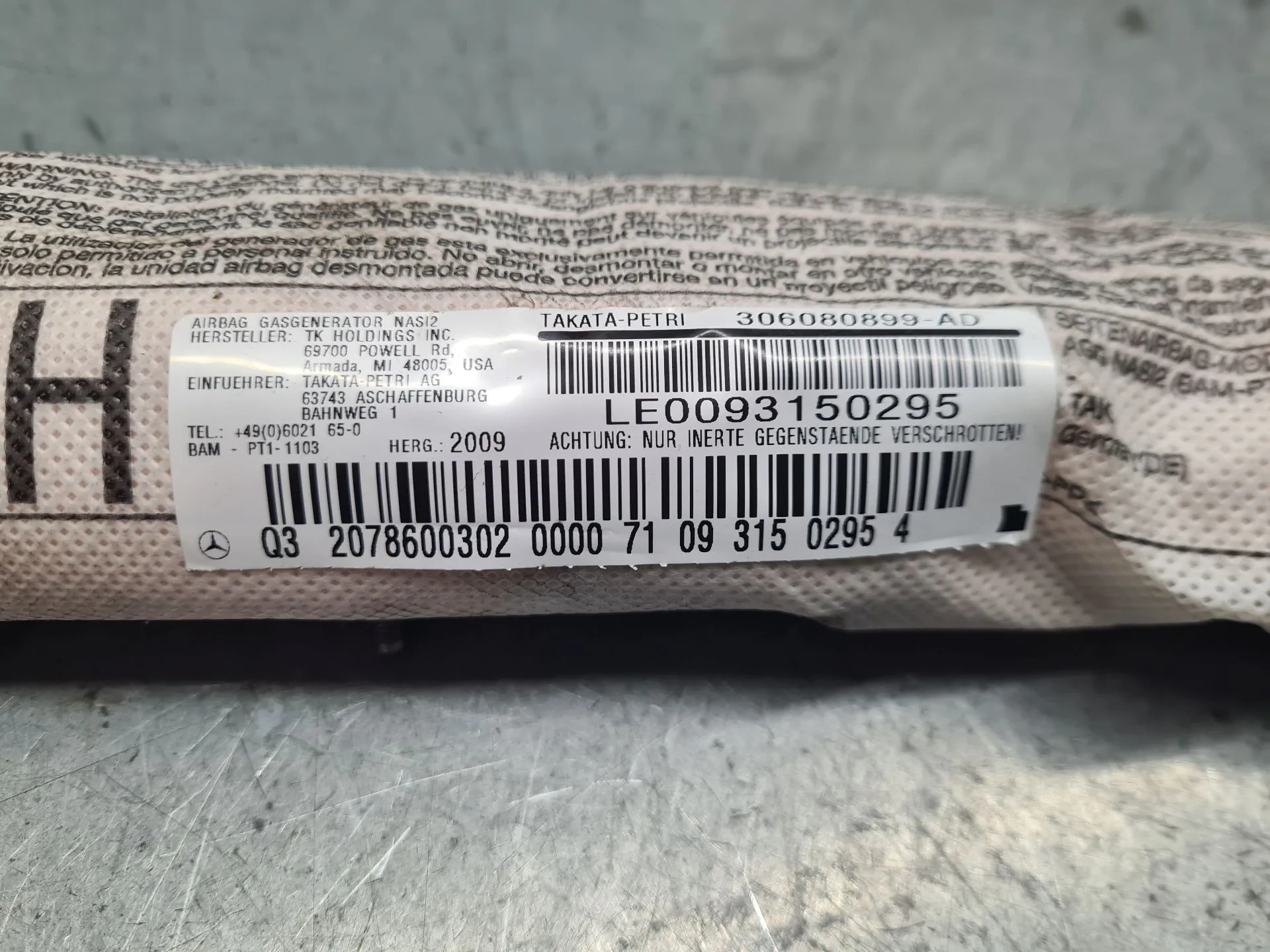 Airbag Sinistro MERCEDES-BENZ Classe E Coupé (C207) Imagem-3