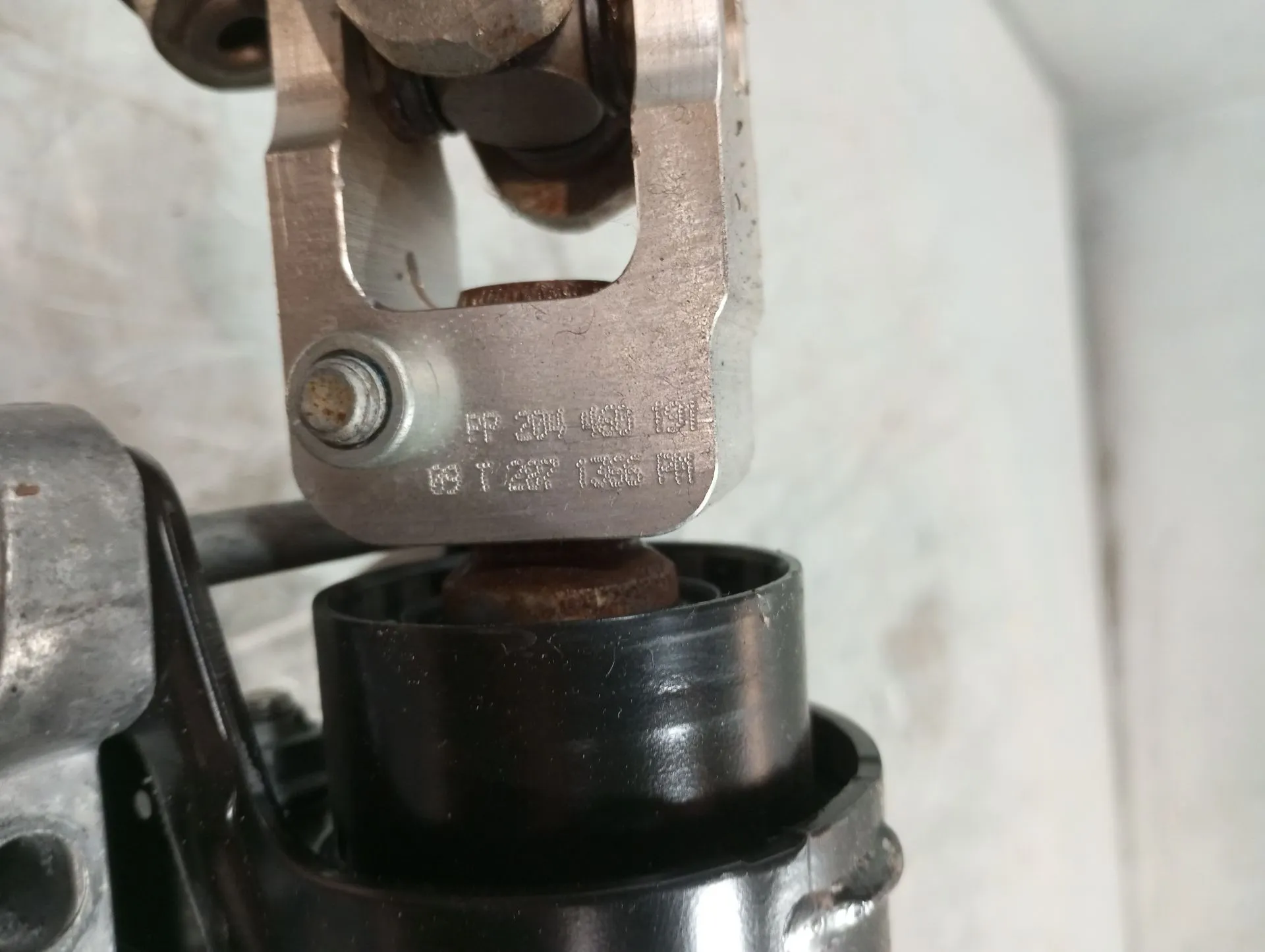 Steering column MERCEDES-BENZ Classe E Coupé (C207) Imagem-5