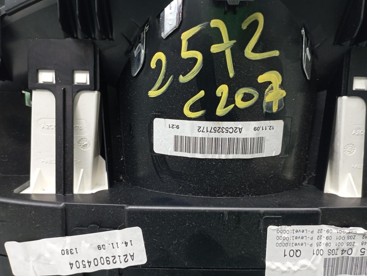 Quadrante / painel de instrumentos MERCEDES-BENZ Classe E Coupé (C207) Imagem-6