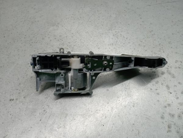 Puxador porta frente direita PEUGEOT 208 Imagem-1