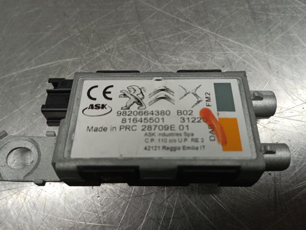 Amplificador de antena PEUGEOT 2008 II (U_) Imagem-3