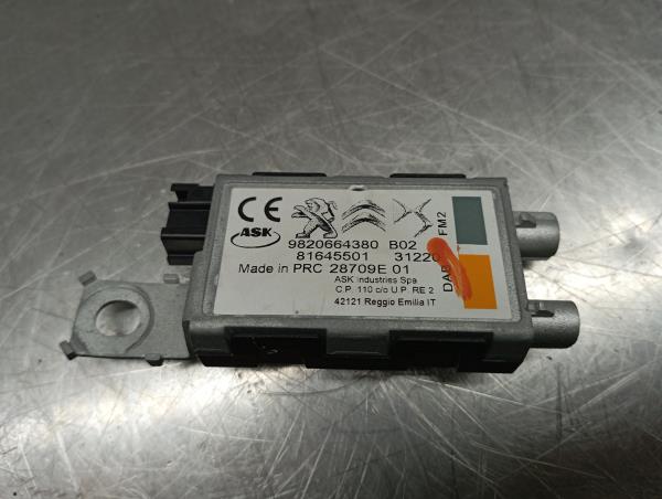 Amplificador de antena PEUGEOT 2008 II (U_) Imagem-2