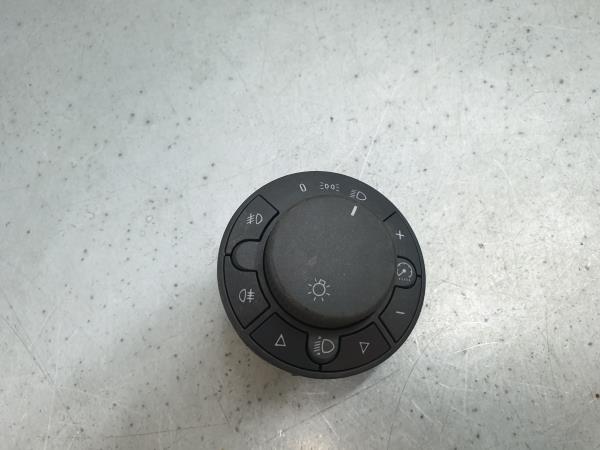 Light switch OPEL Corsa D