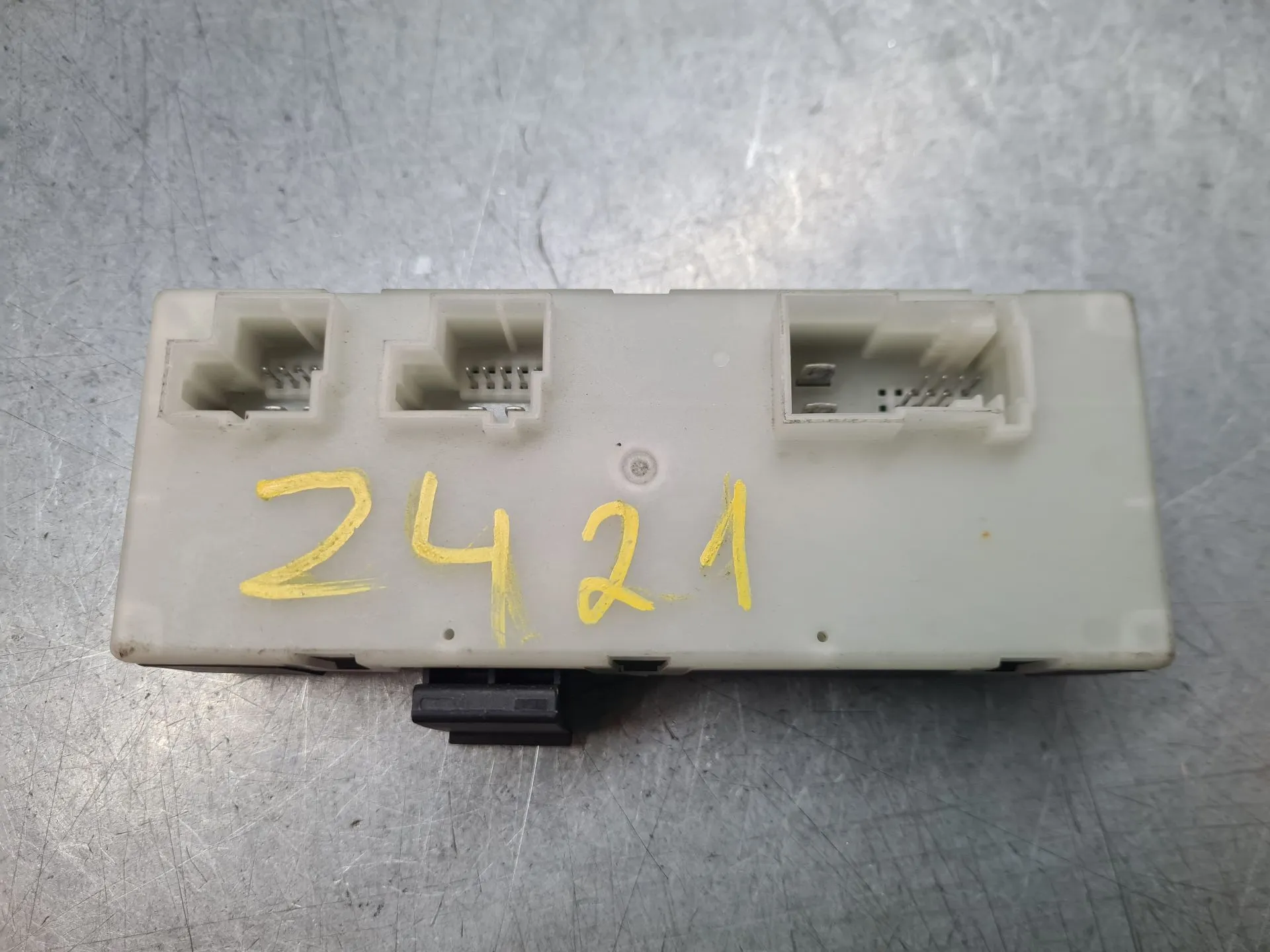 Módulo de confort BMW X1 (F48)