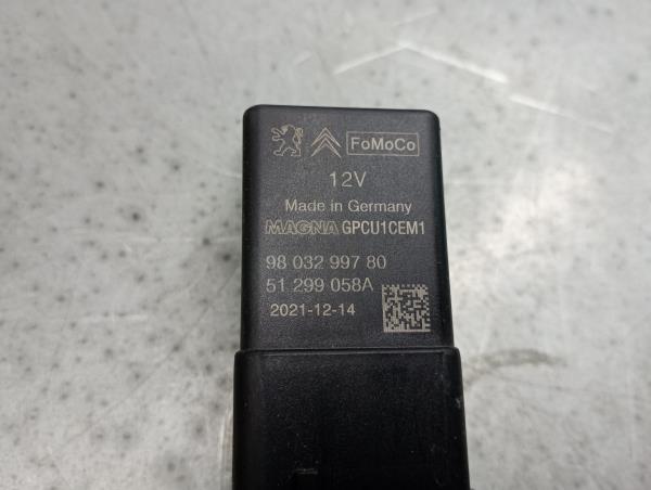 Glow plug Relay OPEL Combo Life (X19) Imagem-3