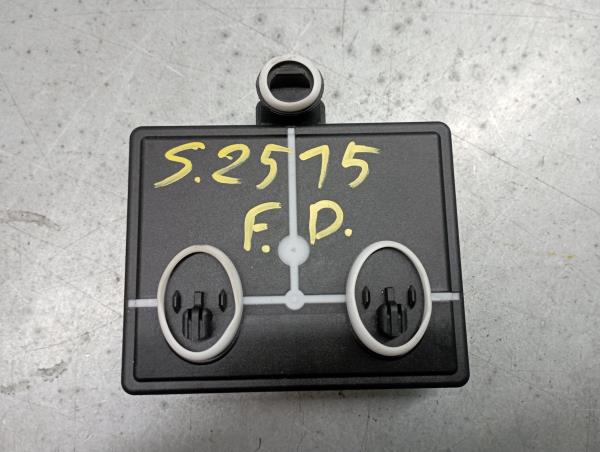 Modulo / Centralina porta anteriore destra PEUGEOT 308 III Imagem-1