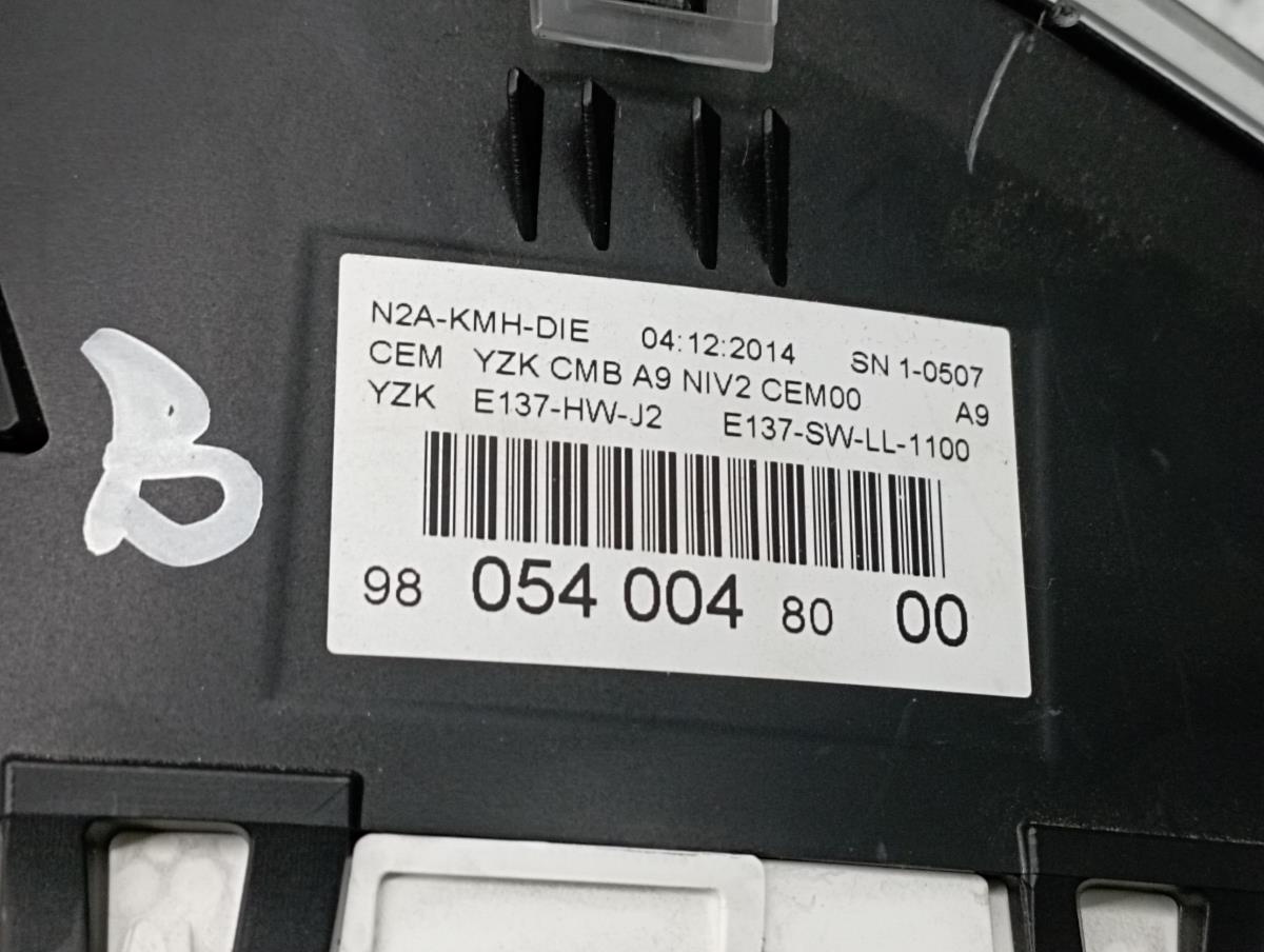 Quadrante / painel de instrumentos PEUGEOT 208 Imagem-4