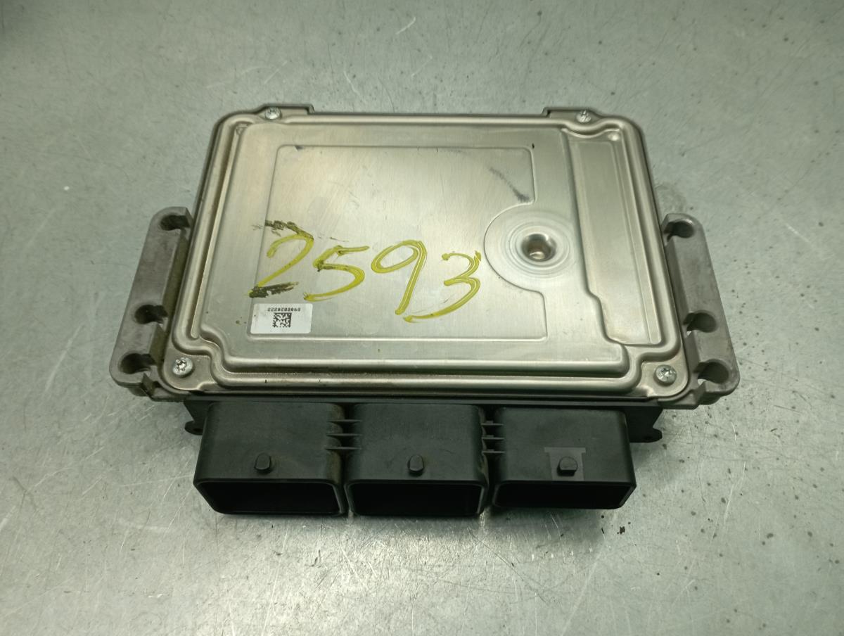 Centralina motor / ECU PEUGEOT 208 Imagem-1