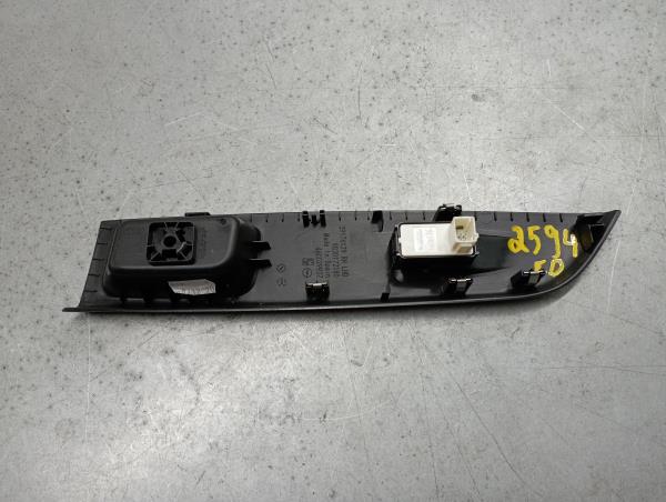 Mando / interruptor elevalunas delantero derecho OPEL Corsa F Imagem-2