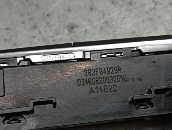 Comando multifunzione RENAULT Megane IV (B9A/M_) Imagem-6