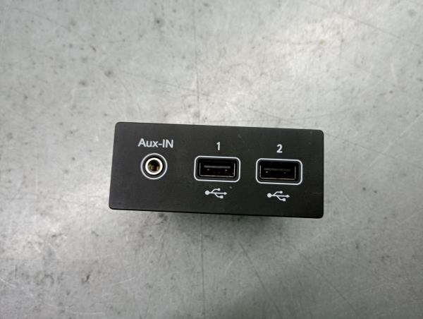 Módulo USB / AUX / IPOD RENAULT Captur II