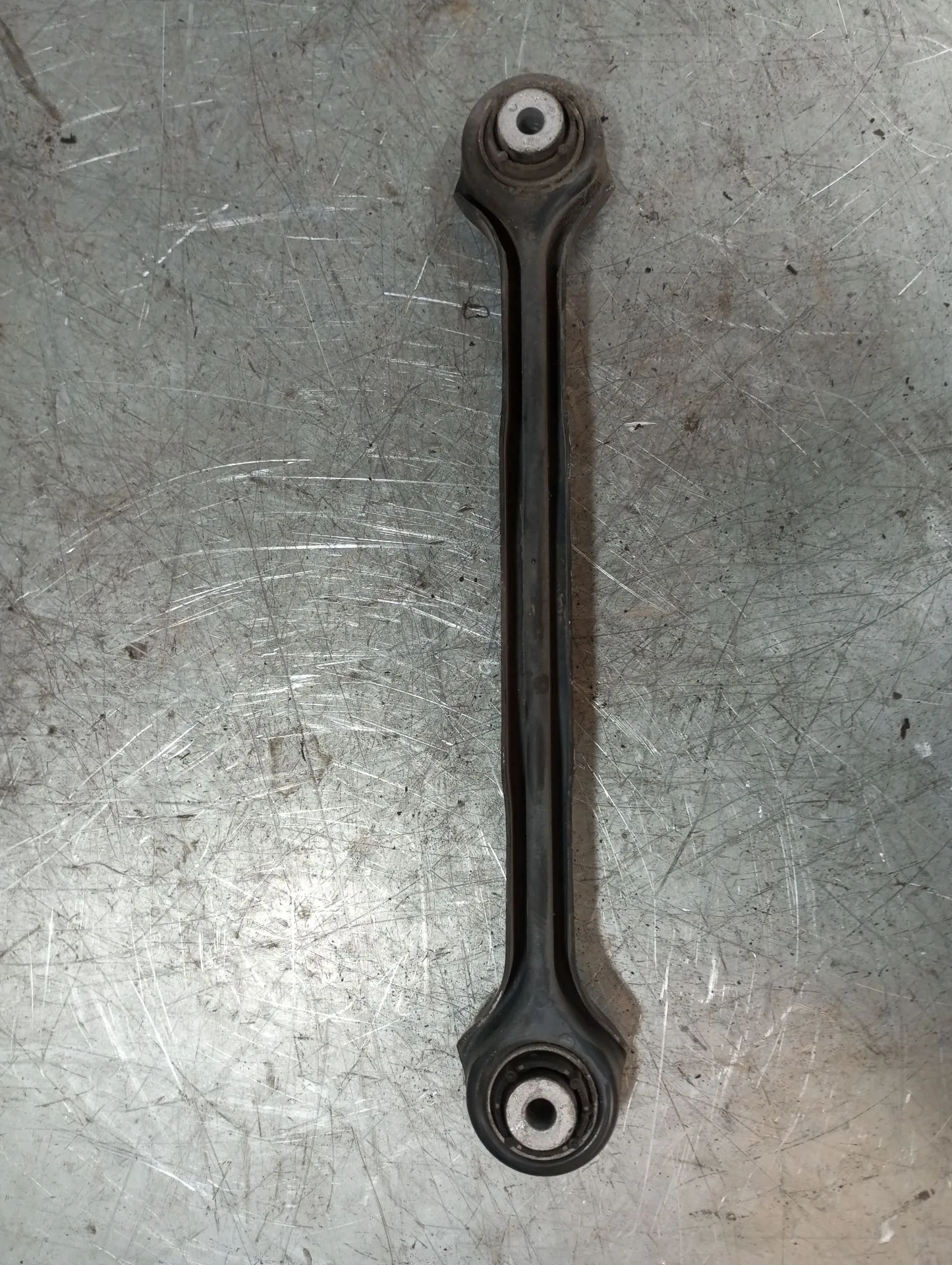 Left rear suspension arm BMW 3 (E90) Imagem-1