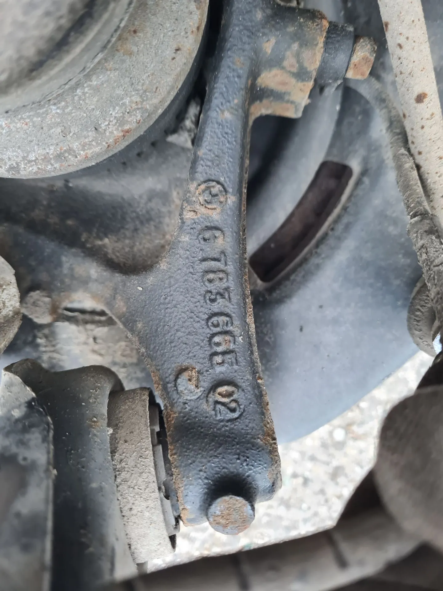 Left rear steering knuckle BMW 3 (E90) Imagem-1
