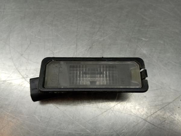 Farolim matrícula VOLKSWAGEN Golf VII (5G1, BQ1, BE1, BE2)
