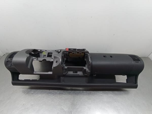 Dashboard HONDA Jazz II (GD_, GE3_, GE2_) Imagem-3