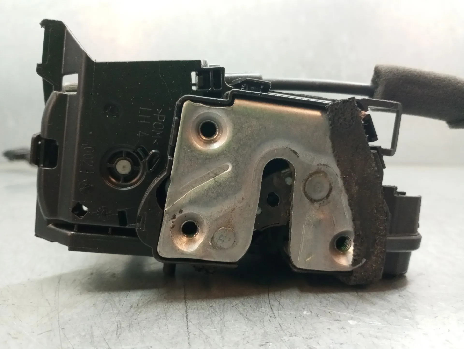 Fechadura / fecho porta trás esquerdo RENAULT Twingo III (BCM_) Imagem-2