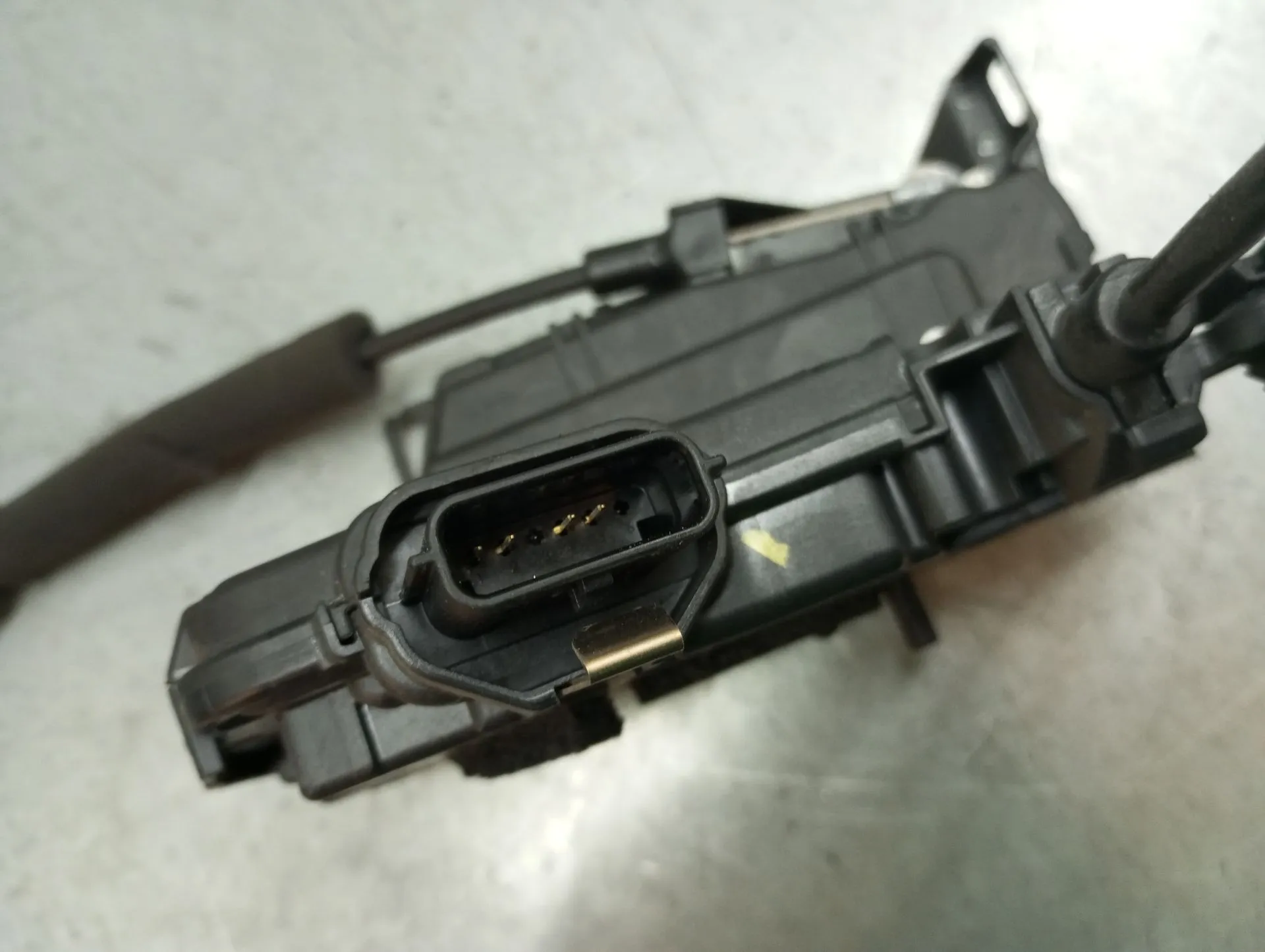 Fechadura / fecho porta trás esquerdo RENAULT Twingo III (BCM_) Imagem-3