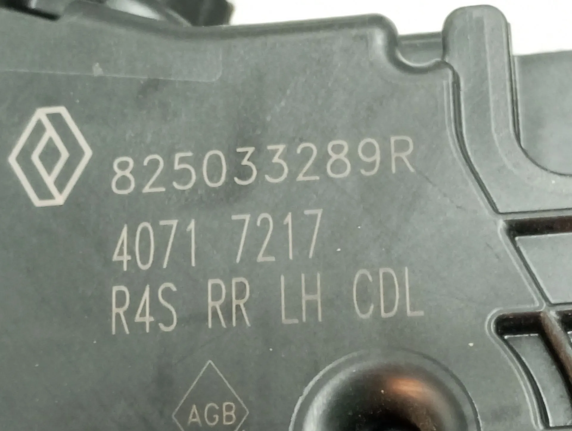 Fechadura / fecho porta trás esquerdo RENAULT Twingo III (BCM_) Imagem-4