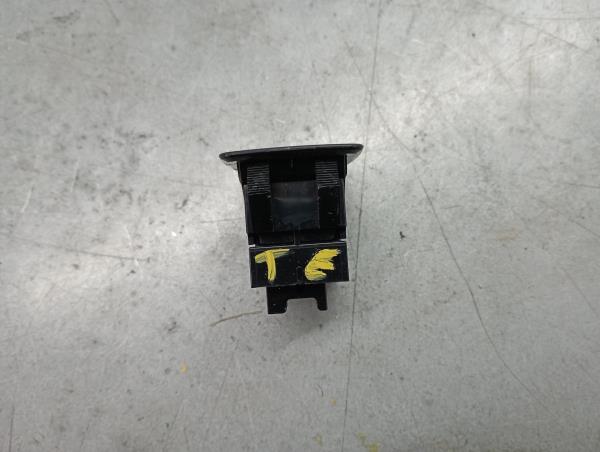 Mando / interruptor elevalunas trasero izquierdo BMW 1 (F20) Imagem-2