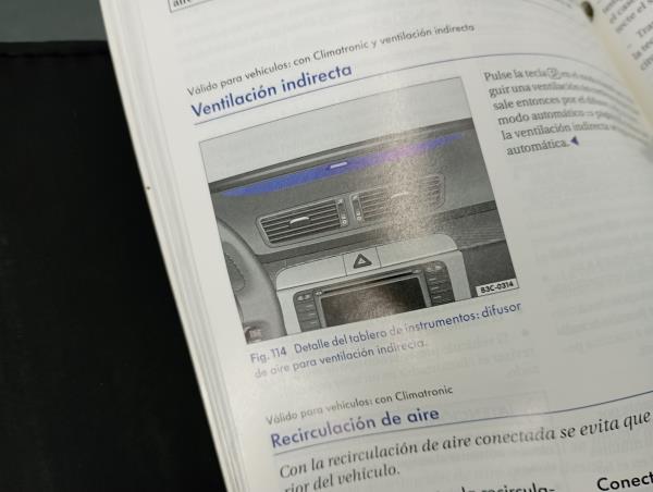 Borsa con manuale dell’utente del veicolo VOLKSWAGEN Passat Variant (3C5) Imagem-2