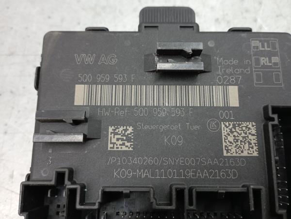 Modulo / Centralina porta anteriore sinistra AUDI Q3 (F3B) Imagem-2