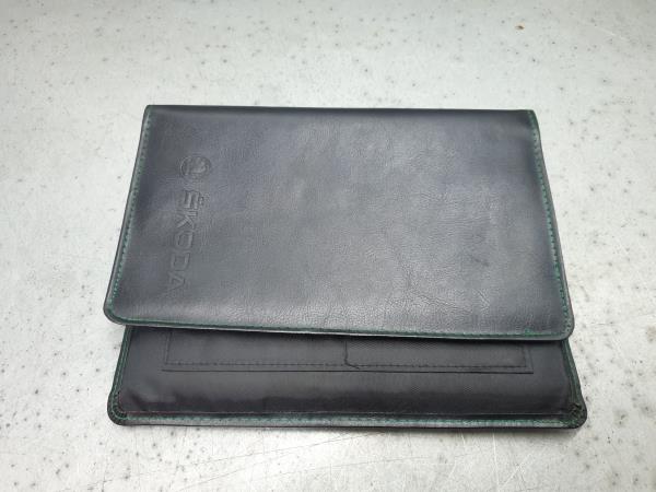 Borsa con manuale dell’utente del veicolo SKODA Rapid Spaceback (NH1) Imagem-0