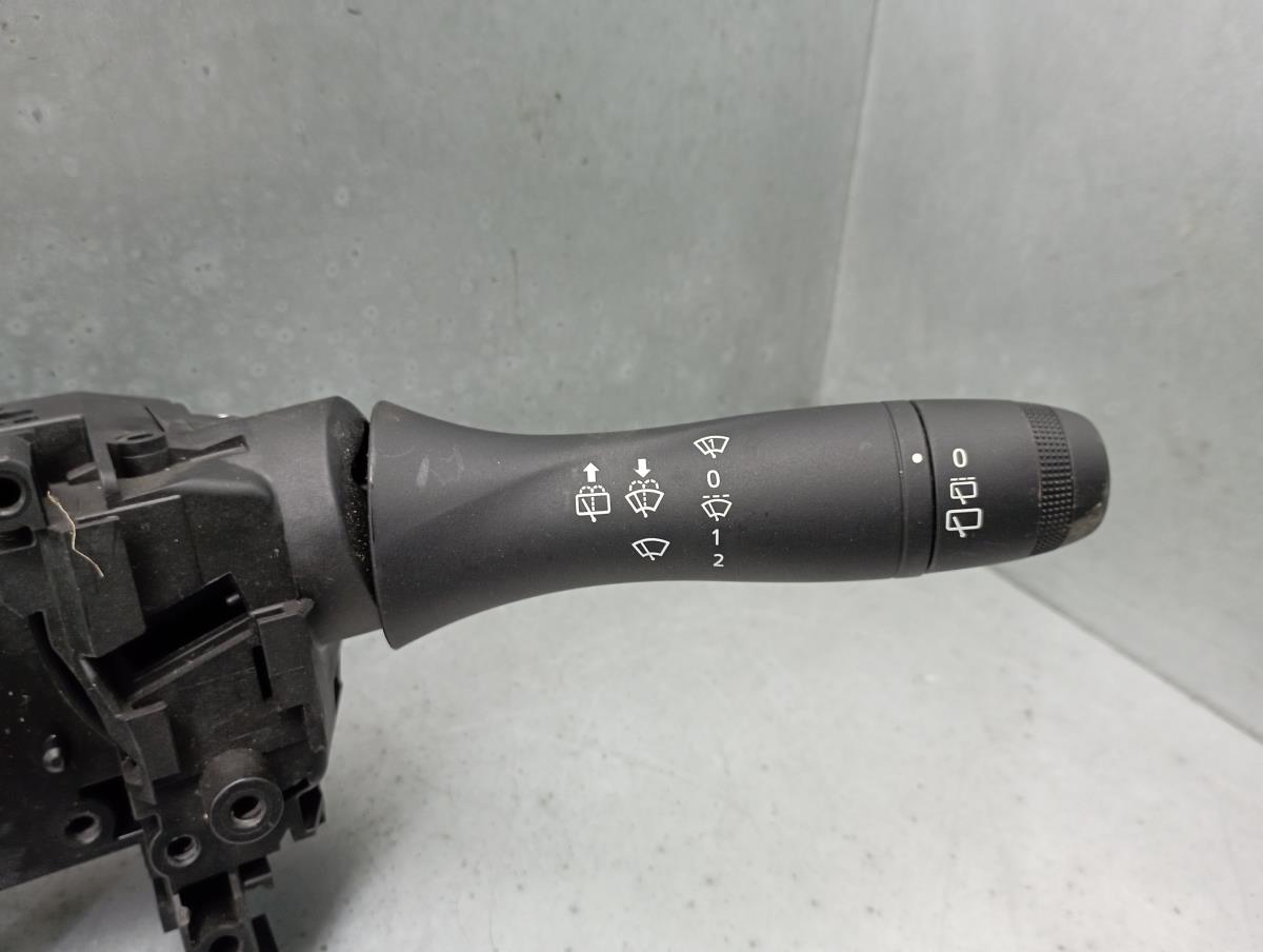 Mando de luces y limpia parabrisas DACIA Sandero III Imagem-2