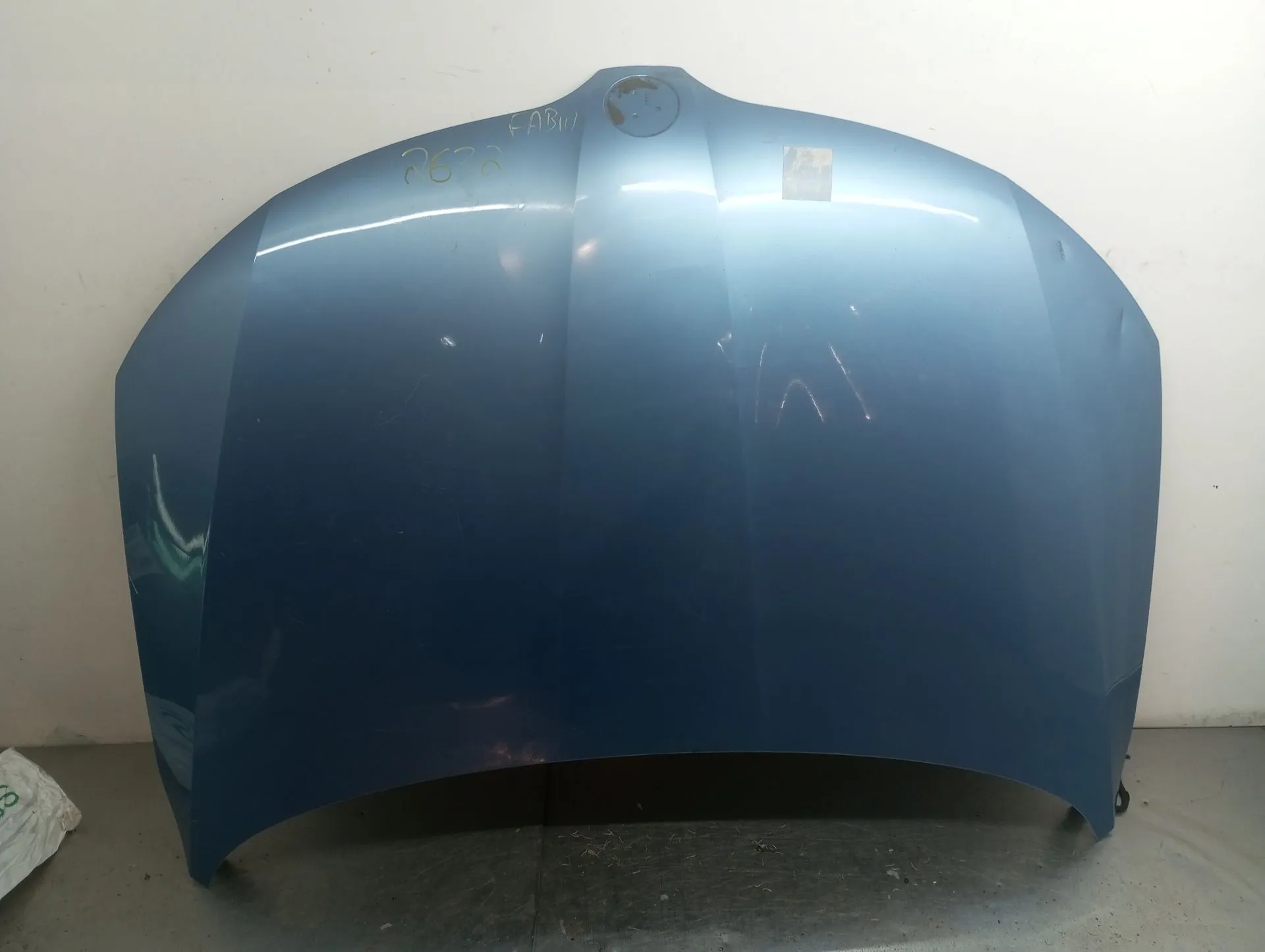 Capot SKODA Rapid Spaceback (NH1)