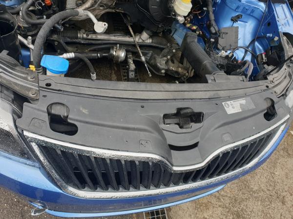 Frente en fibra o chapa SKODA Rapid Spaceback (NH1)