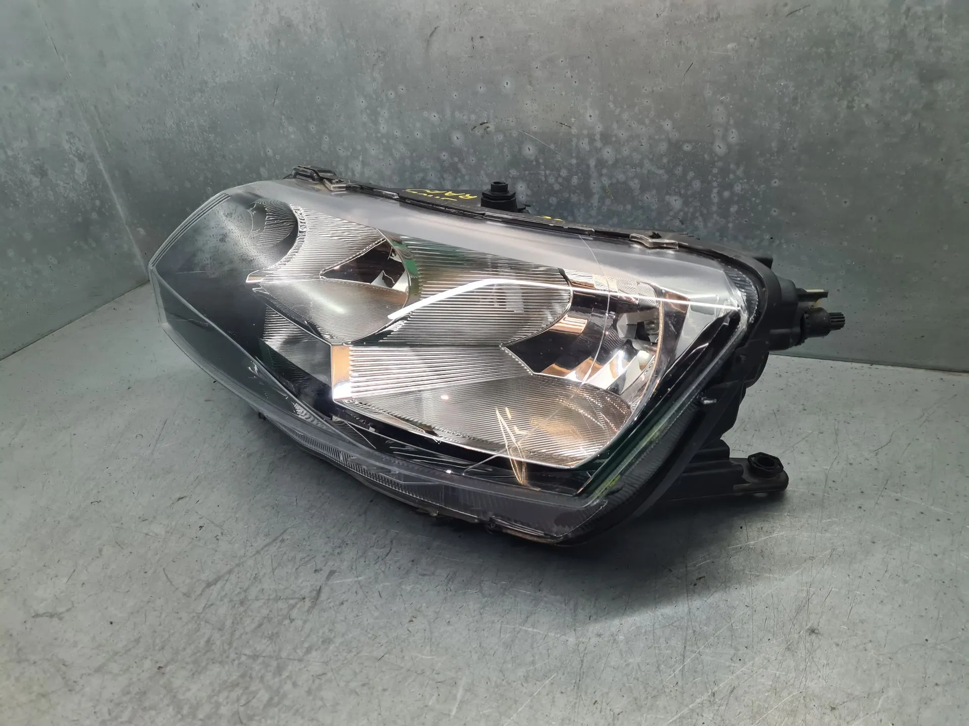 Left Headlight SKODA Rapid Spaceback (NH1) Imagem-2