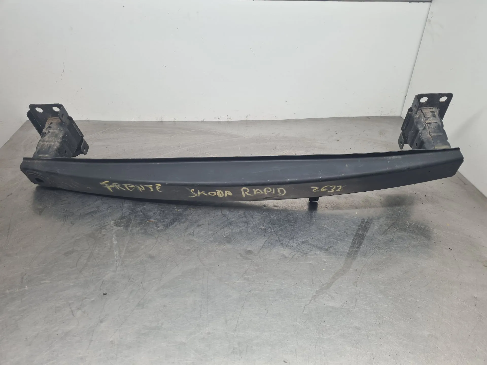 Front bumper reinforcement SKODA Rapid Spaceback (NH1) Imagem-2