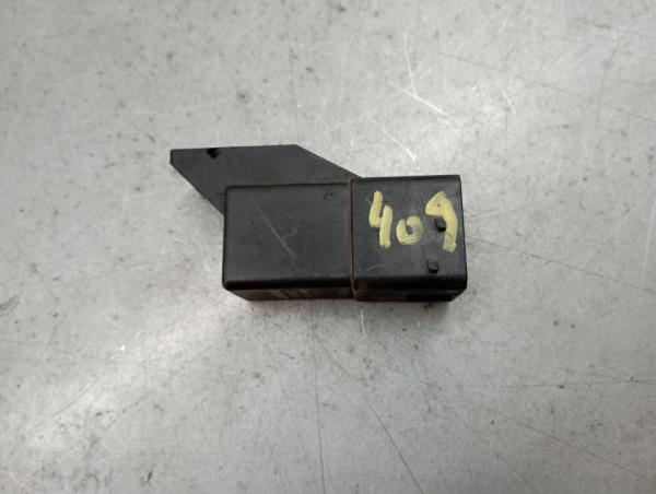 Glow plug Relay PEUGEOT 307 SW (3H) Imagem-0